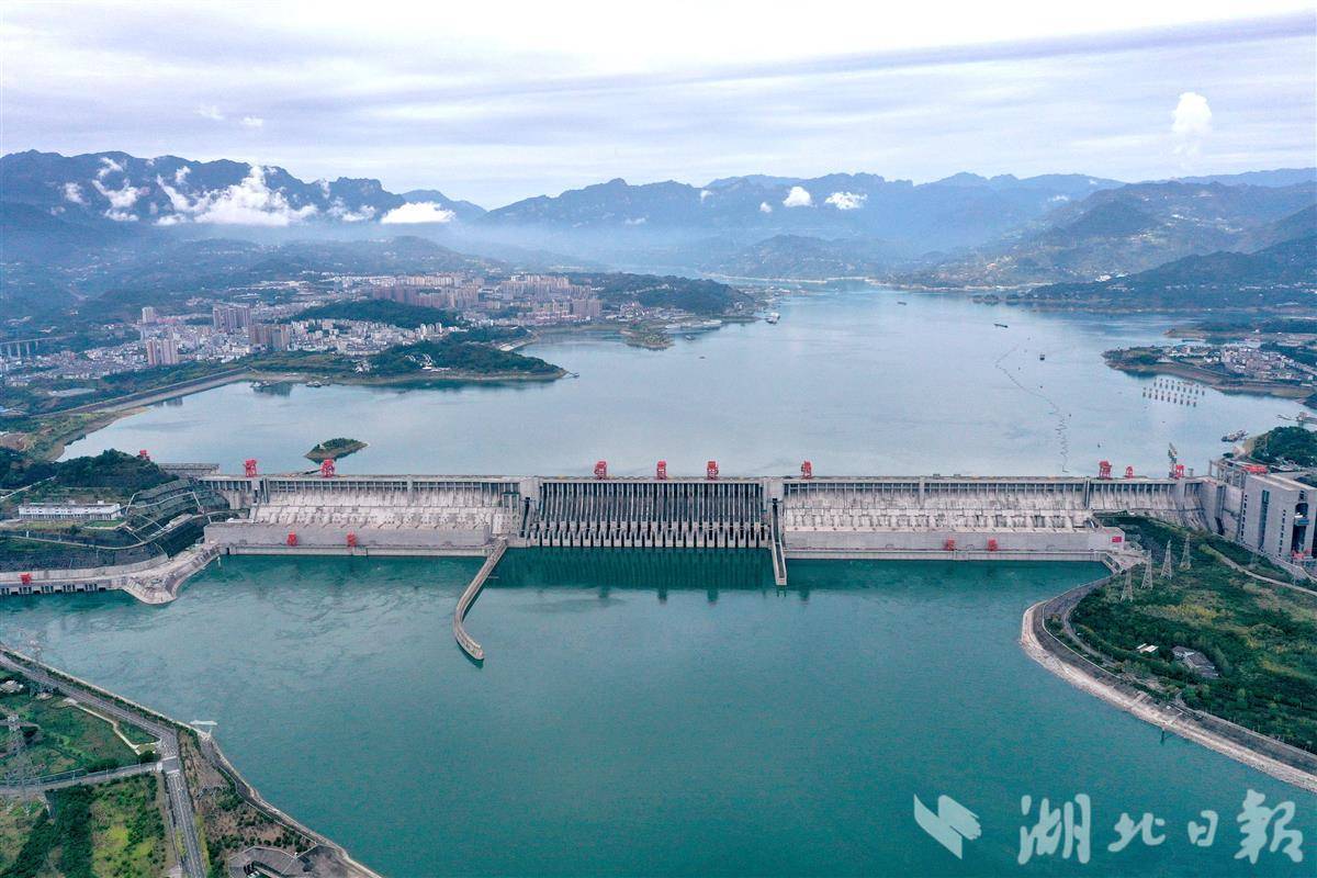 三峡集团发电站_三峡发电厂多少万千瓦_