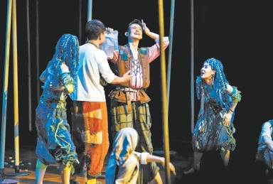 《仲夏夜之梦》70根木棍演绎莎翁经典_《仲夏夜之梦》70根木棍演绎莎翁经典_